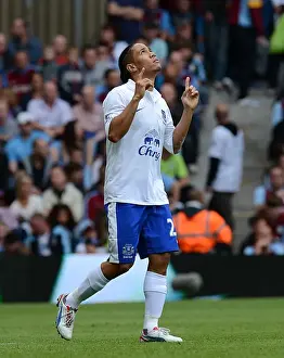 Steven Pienaar's Stunner: Everton's 3-1 Victory Over Aston Villa at Villa Park (Barclays Premier League, 2012)