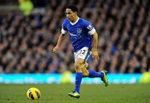 Images Dated 2nd February 2013: Steven Pienaar's Unforgettable Performance: Everton's Thrilling 3-3 Draw Against Aston Villa