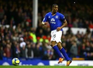 Images Dated 7th January 2012: Sylvain Distin Leads Everton Past Tamworth in FA Cup Third Round (07.01.2012)