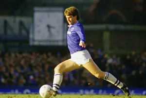 1985 Prints: Tenacious Defender in Action: Kevin Ratcliffe at Everton Football Club