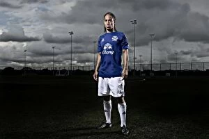 Images Dated 30th September 2010: Tenacious Midfielder: Steven Pienaar of Everton Football Club