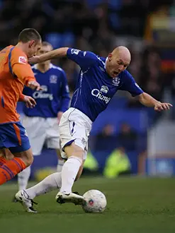 Thomas Gravesen: Everton's Midfield Maestro in FA Cup Battle against Oldham Athletic (07/08)