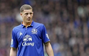 Images Dated 29th October 2011: Thrilling Showdown: Everton's Ross Barkley vs Manchester United, Barclays Premier League