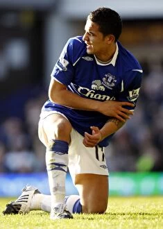 Images Dated 28th December 2008: Tim Cahill in Action: Everton vs Sunderland, 08/09 Season - Stock Image, 28/12/08