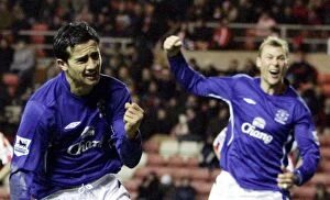 Images Dated 31st December 2005: Tim Cahill's Game-Winning Goal: Everton Triumphs Over Sunderland