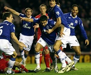 Images Dated 26th December 2008: Tim Cahill's Goal: Everton's Victory at Middlesbrough in the Barclays Premier League, 2008