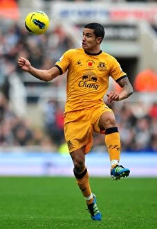 Images Dated 5th November 2011: Tim Cahill's Thrilling Goal: Everton's Premier League Victory Over Newcastle United (November 2011)