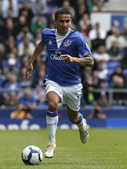 Tim Cahill's Thunderbolt: Everton's Triumph at Fulham's Craven Cottage - Barclays Premier League