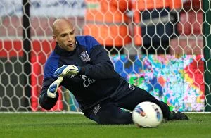 Images Dated 1st May 2012: Tim Howard in Action: Everton vs Stoke City Premier League Showdown (01 May 2012)