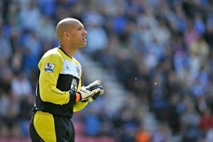 Images Dated 30th April 2011: Tim Howard in Action: Everton vs. Wigan Athletic, Barclays Premier League (30 April 2011)