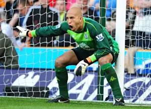 09 April 2011 Wolverhampton Wanderers V Everton Prints: Tim Howard in Action: Everton vs. Wolverhampton Wanderers, April 2011