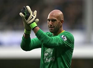 Images Dated 21st October 2012: Tim Howard's Determined Stand: Everton vs. Queens Park Rangers (1-1)
