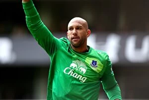 Images Dated 7th April 2013: Tim Howard's Epic Save: Tottenham Hotspur vs. Everton (2013) - A 2-2 Draw at White Hart Lane