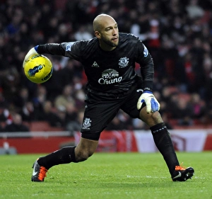 Tim Howard's Intense Focus: Everton vs. Arsenal, Premier League Showdown at Emirates Stadium (December 2011)