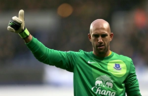 Queens Park Rangers 1 V Everton 1 : Loftus Road : 21-10-2012 Prints: Tim Howard's Thumbs-Up: Everton Holds Queens Park Rangers in Premier League Draw (Loftus Road)