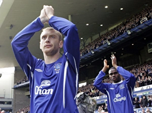Images Dated 1st April 2006: Tony Hibbert and Joseph Yobo