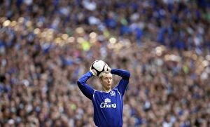 Images Dated 19th April 2009: Tony Hibbert's Epic Performance: Everton vs Manchester United FA Cup Semi-Final at Wembley Stadium