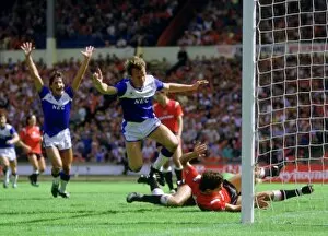 1985 Collection: Trevor Steven scores the opener in the 1985 Charity Shield