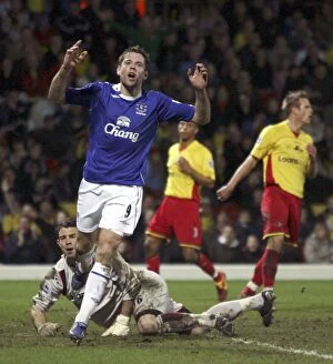 Watford v Everton Collection: Watford v Everton - James Beattie after missing a easy chance