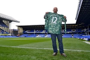 Images Dated 7th June 2010: Welcome Marcus Hahnemann: Everton's New Goalkeeping Reinforcement